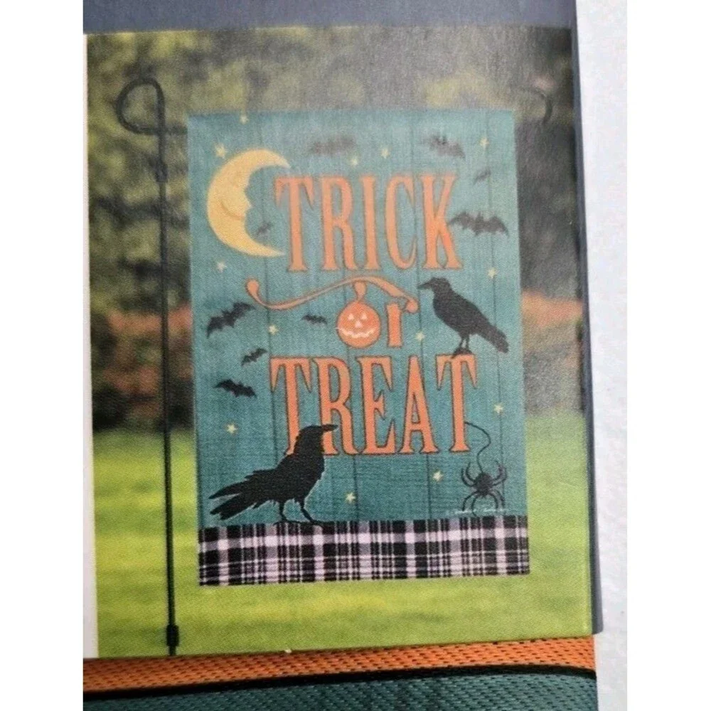 NIP Style Selections Small Garden Flag 12.5x18in Trick Or Treat Crows Halloween